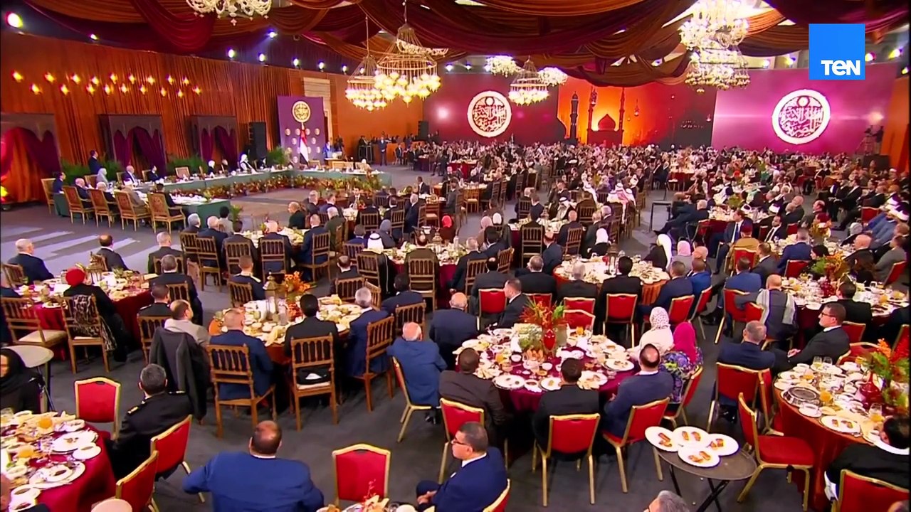 الرئيس السيسي: تحريك أسعار المواد البترولية كان الاختيار الأقل تكلفة على المواطنين