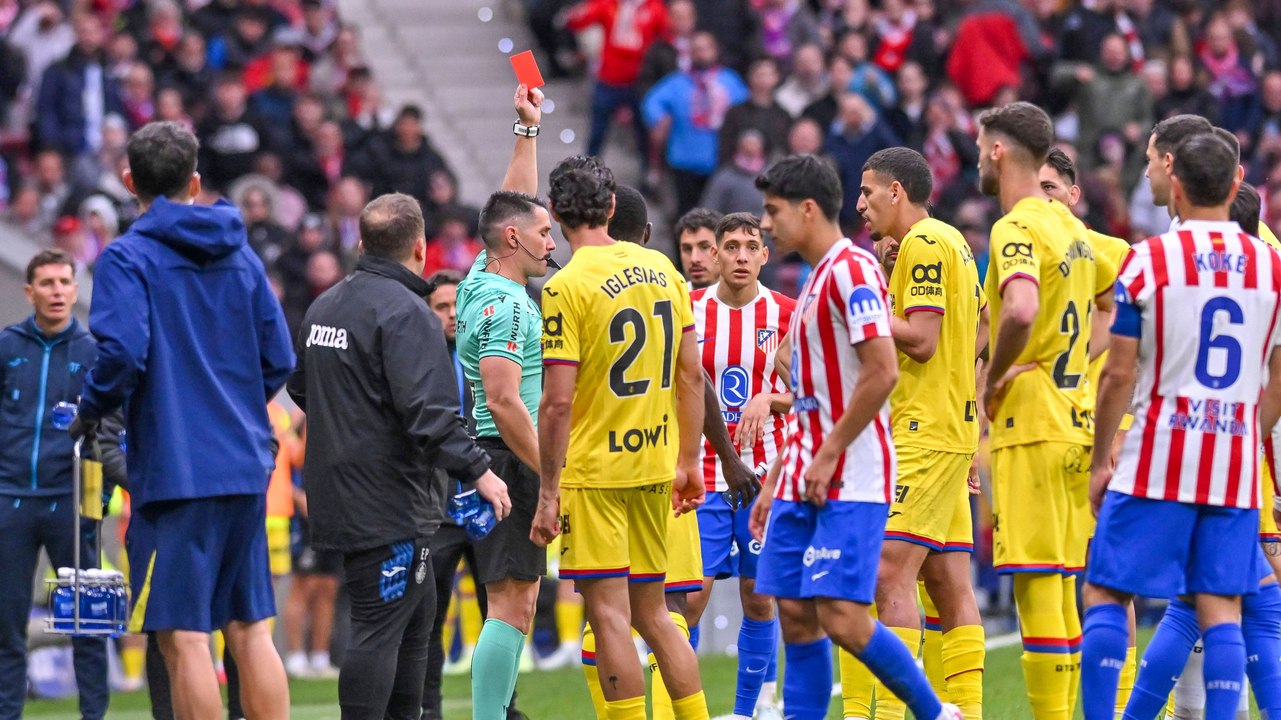 'Versucht, am Trikot zu ziehen': Wie Bordalas den 'Griff in den Schritt' erklärt