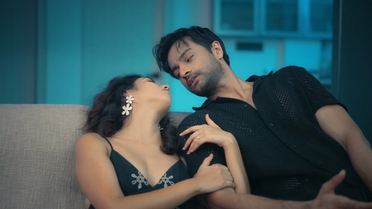 This Kind of Love - Episode 1 - Makeup Remover - New Hindi Web Series