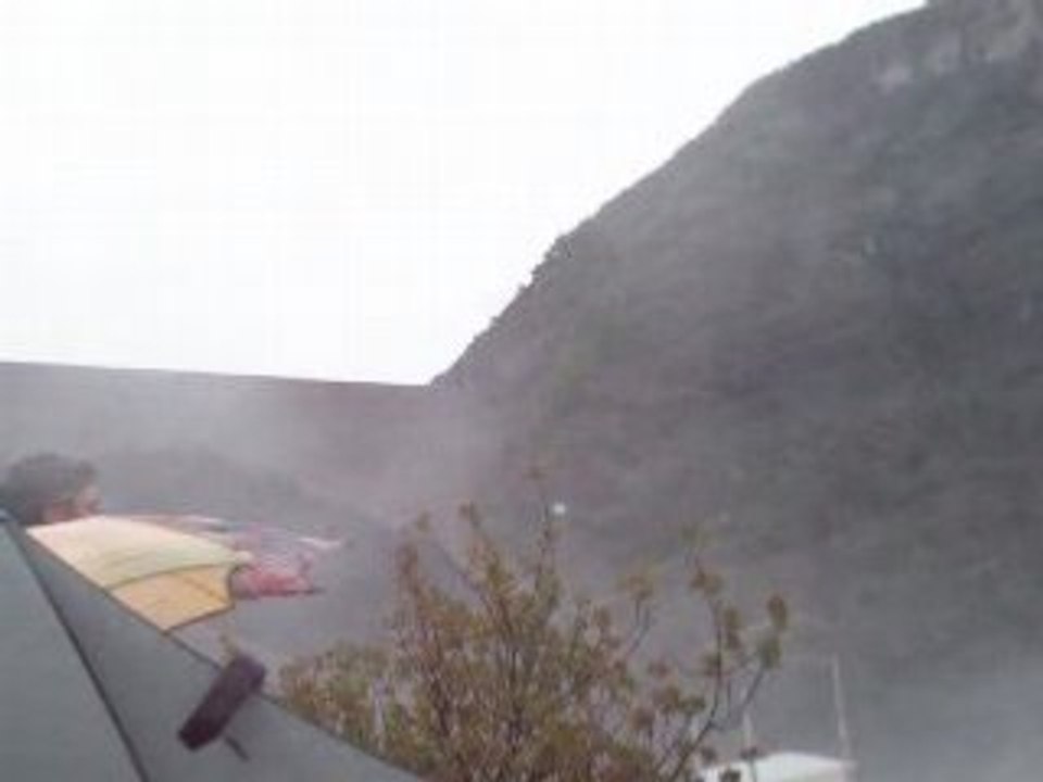 barreg de serre-ponçon vanne d'évacuation de crue
