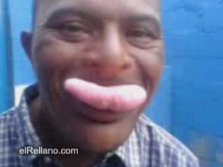 Incroyables langue et bouche !