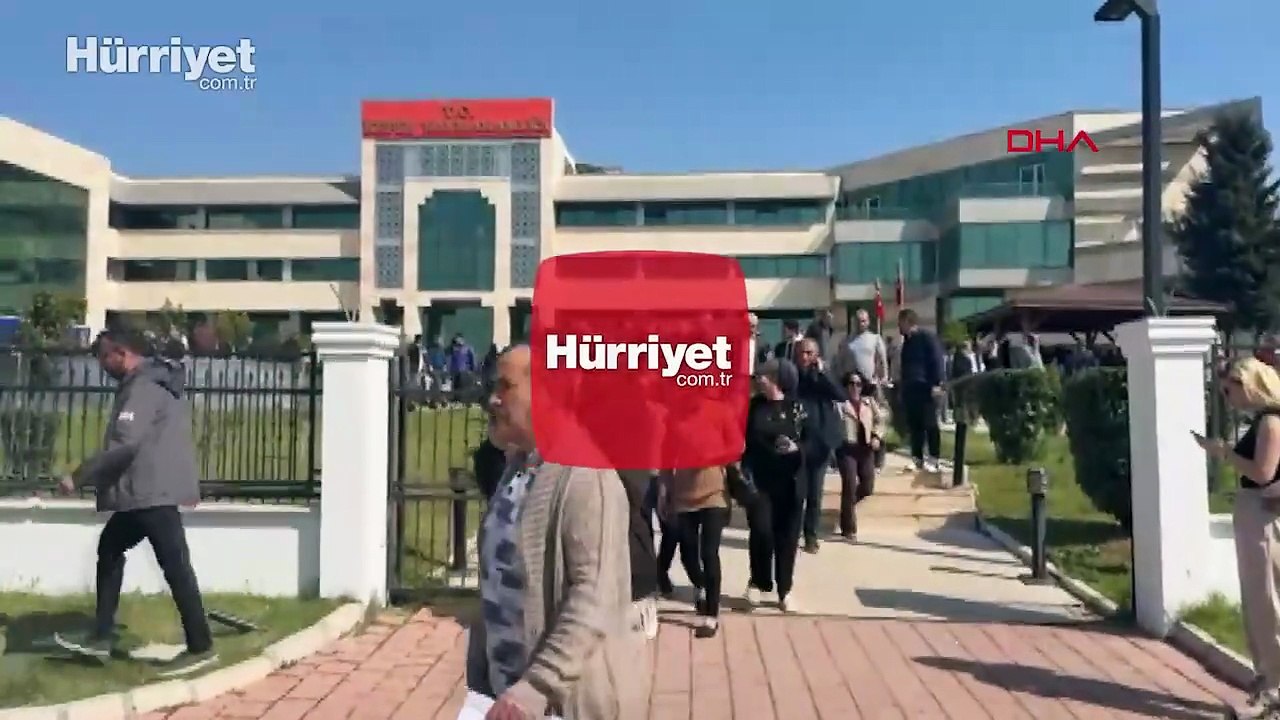 Antalya'da Kepez Kaymakamlık binasında silah sesi duyuldu