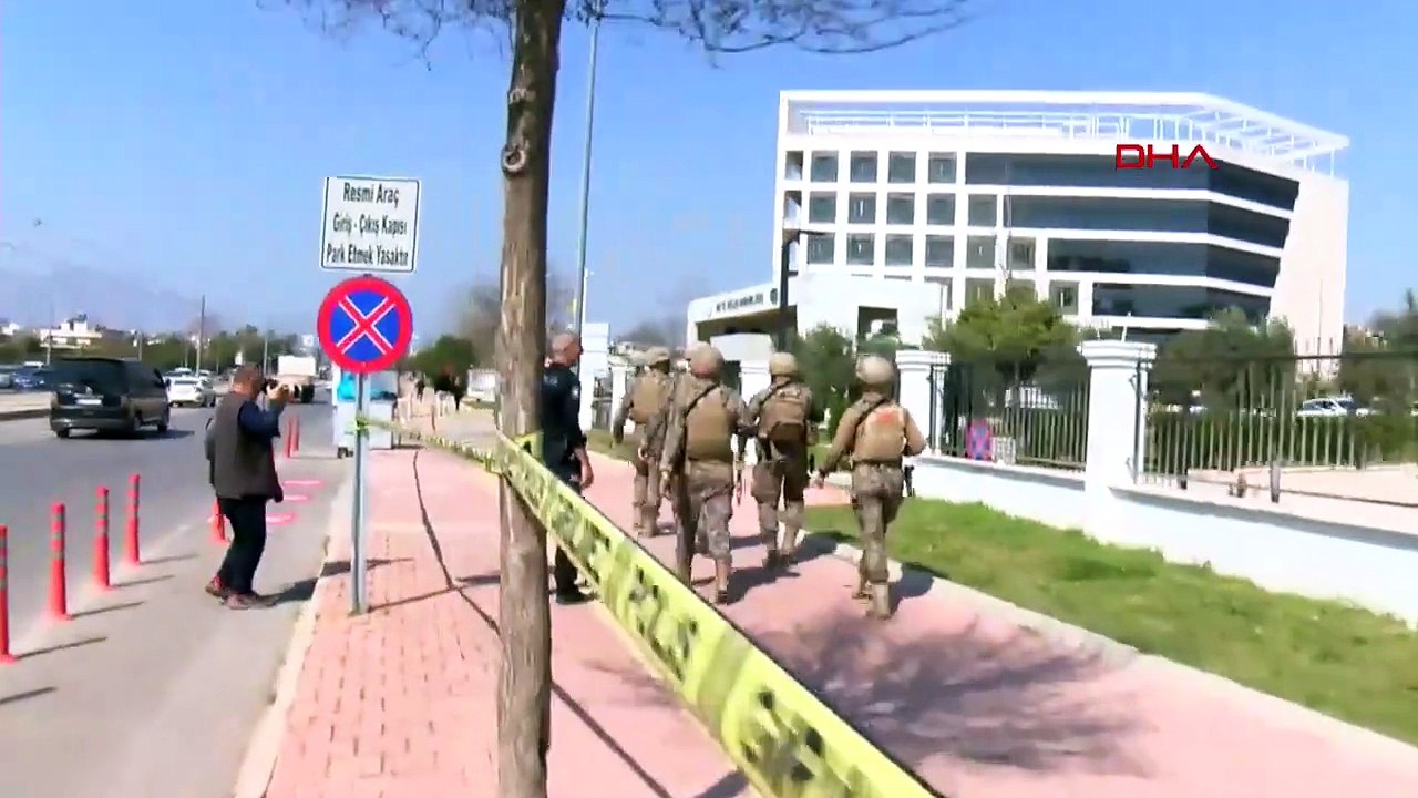 Kepez Kaymakamlığı’nda silah sesleri! Özel harekat sevk edildi