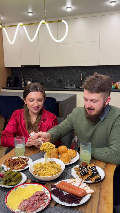 Why Is This So Annoying? #funny #couple #funnyvideo