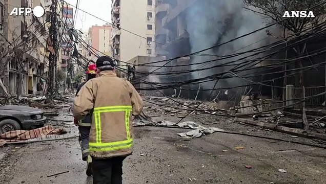 Raid israeliani in Libano: incendi, macerie ed edifici distrutti nel sud di Beirut