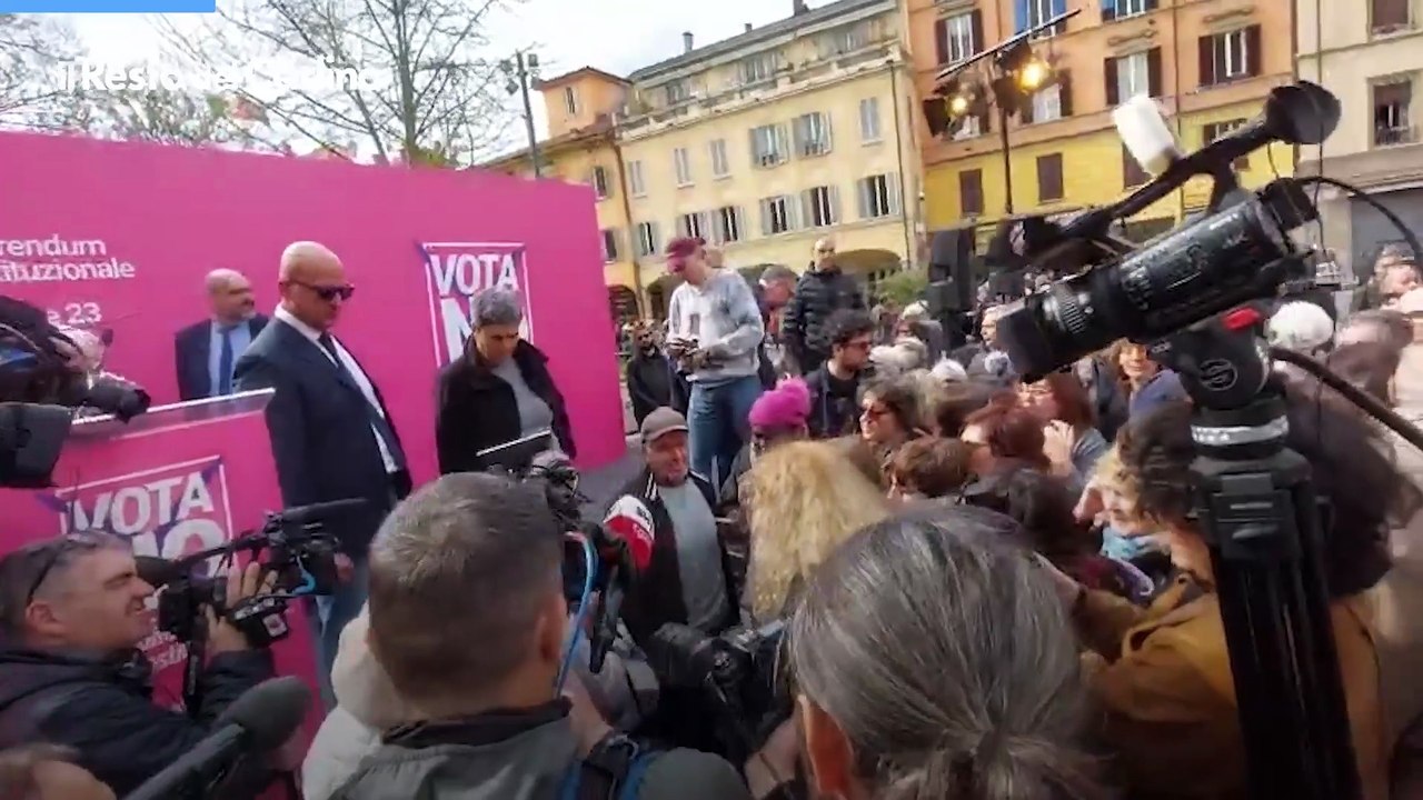 Elly Schlein a Bologna per il no al referendum sulla giustizia: video