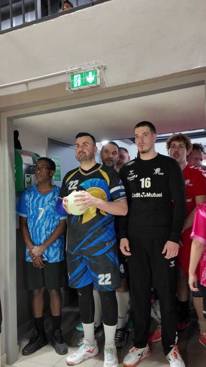 Entrée des joueurs accompagnés des U15 M & F ✨🤾‍♂️Asco Mulhouse Handball  Ent Habsheim Lynx MH 2Match seniors Honneur Région 🤾‍♂️