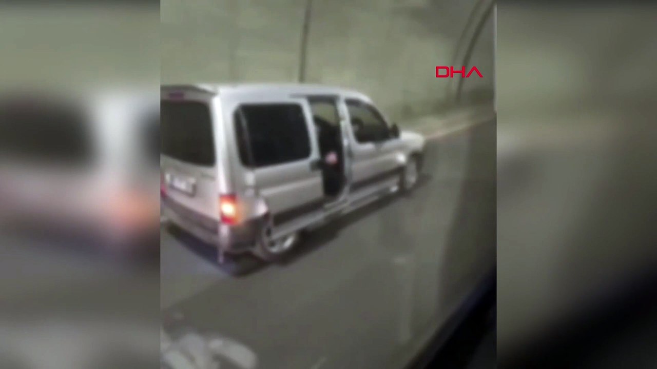Tünelde aracını durdurup dans ederek trafik güvenliğini tehlikeye sokan sürücüye 180 bin TL ceza