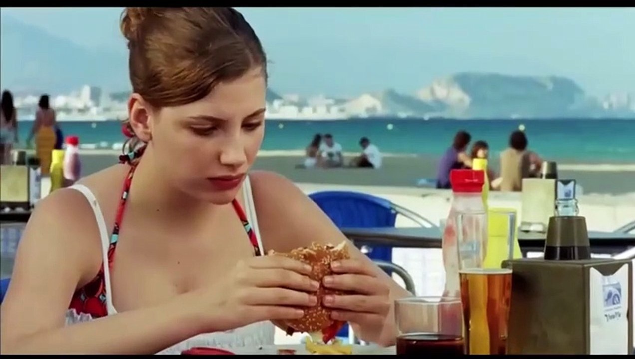 2009 - Secrets, lies, s__, confusion, evenings and holidays. {Sezx Party And Lies}