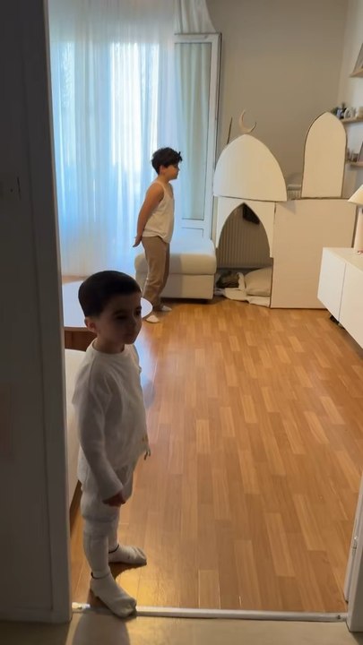 Si vous êtes bon vous devriez me donnez les noms des 2 anges