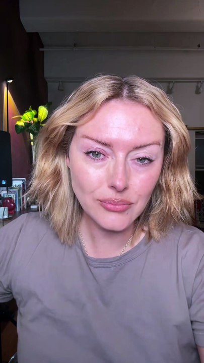 How different brushes will apply the same product differently! ##Brushes##Brush##Foundation##Makeup##MakeupAdvice##FYP##MakeupArtist##KatieJaneHughes