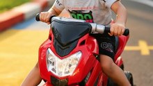 Little Zohan’s Crazy Fast Bike Run! 😲🏍️ #kids #shorts #motorbike #kidsentertainment #funforkids