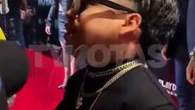 Abelito es chacaleado por la prensa en la alfombra roja del Ring Royale