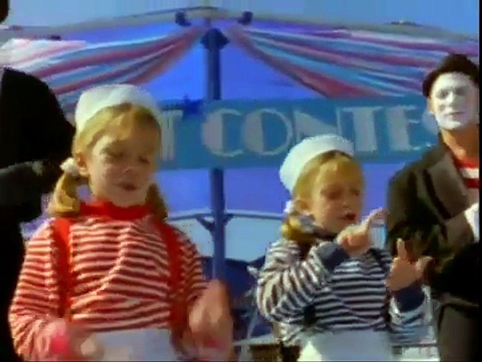 The Adventures of Mary-Kate & Ashley - The Case Of The Mystery Cruise (1995) [VHS]