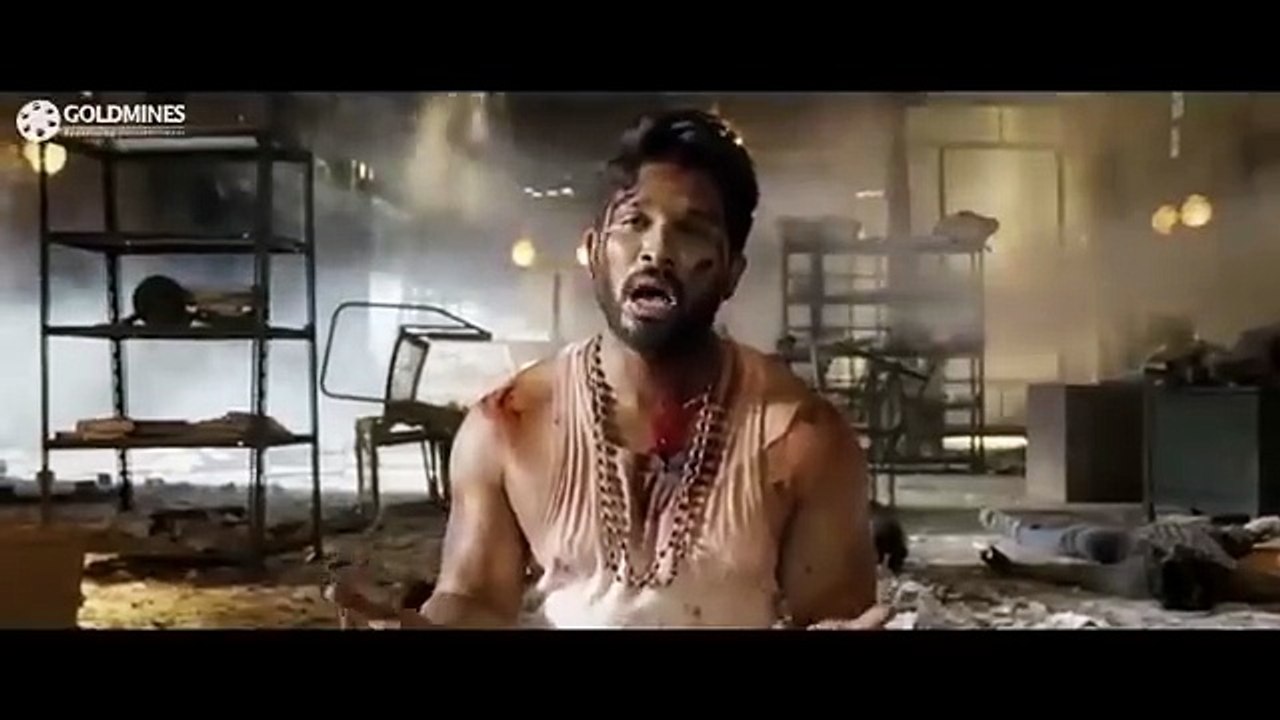 साधारण_बावर्ची_समझ_कर_कुछ_गुंडे_पिटाई_कर_रहे_थे_जब_वो_अपने_असली_रूप_में_आया_तो_देखिये_क(360p)