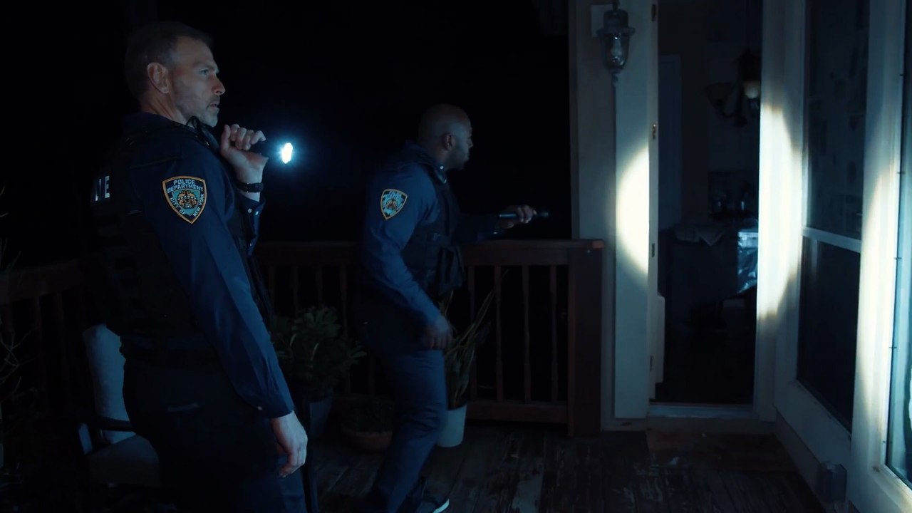 Phim Chiếu Rạp Ngôi Nhà Trên Mảnh Đất Ma Ám - Tập Full Vietsub