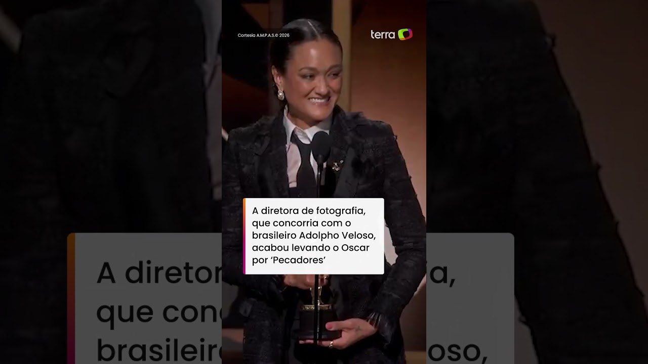 Vencedora do Oscar de Fotografia pede que mulheres fiquem de pé e emociona plateia #shorts
