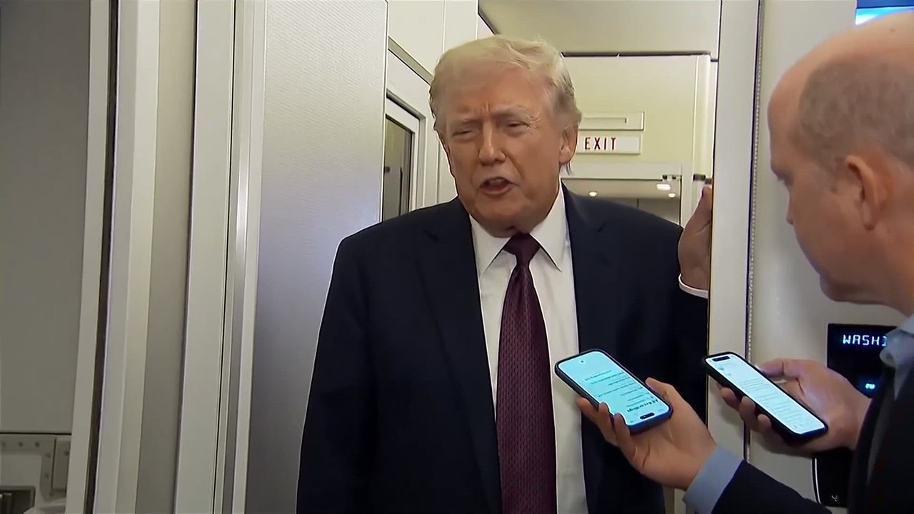 Trump points at a possible invasion of Cuba after the end of Iran's war