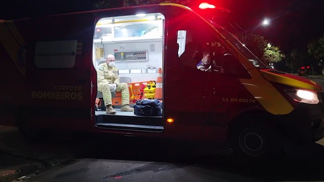 Idoso de 76 anos é socorrido após queda em residência no Bairro Floresta, em Cascavel
