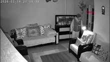 Ev sahibinden hırsıza uzaktan müdahale şoku! Neye uğradığını şaşırdı