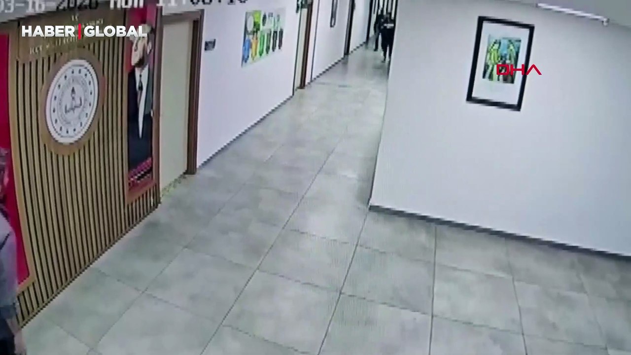 Antalya'da kaymakamlık binasında silah sesleri: 4,5 saat sonra teslim oldu.