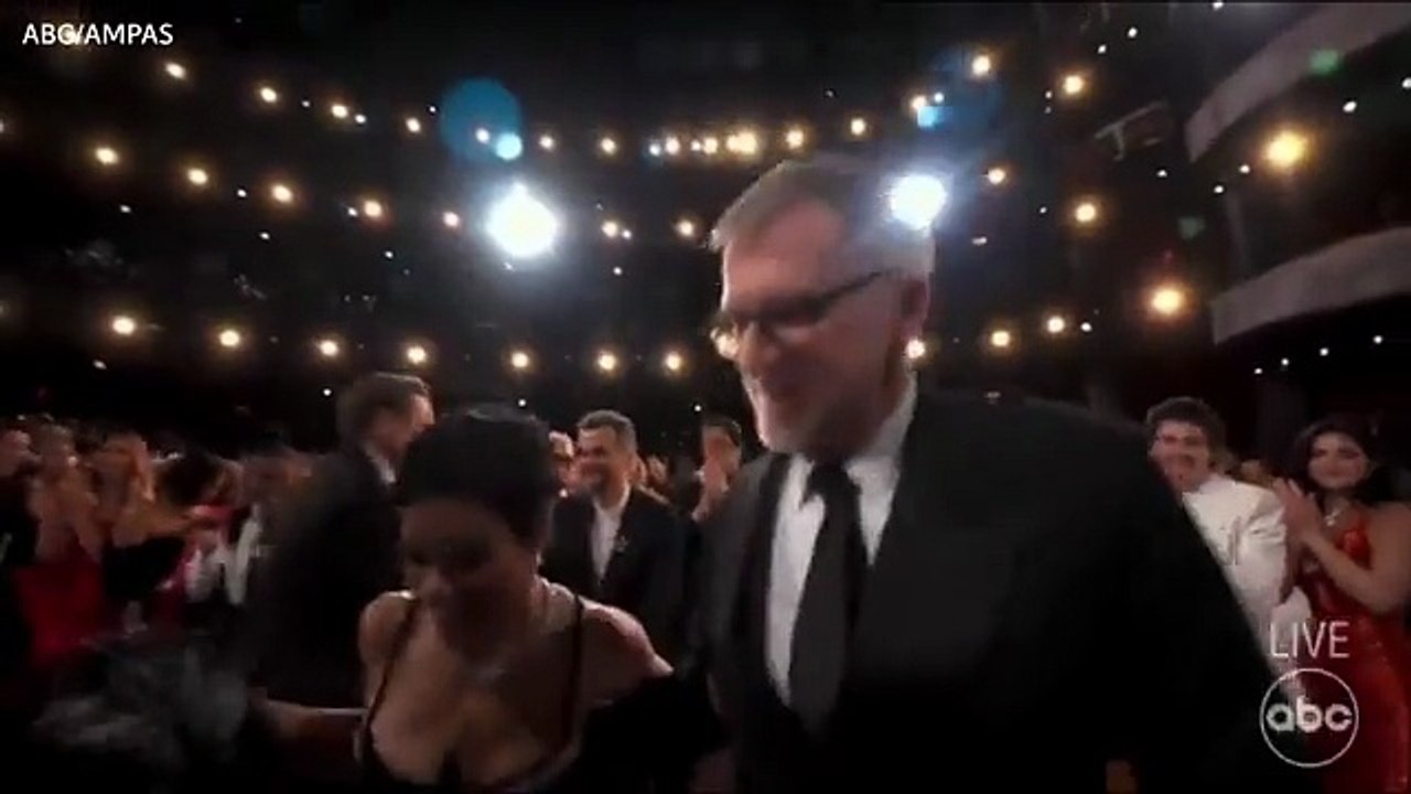 Teyana Taylor gets Paul Thomas Anderson in a headlock after One Battle After Another wins Best Picture Oscar