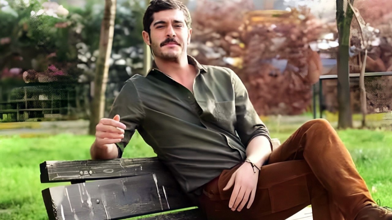 “L’anti Can Yaman” Burak Deniz conquista tutti