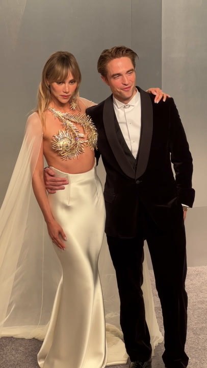 Suki Waterhouse and Robert Pattinson Vanity Fair Oscars party