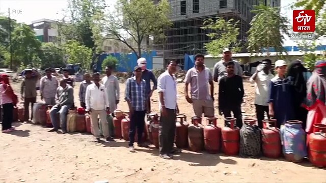 संसद में उठा LPG संकट का मुद्दा, खरगे बोले- पांच हजार में कुछ लोग खरीद रहे सिलेंडर, जेपी नड्डा का पलटवार
