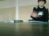 Finger board en cour de ping pong . . .