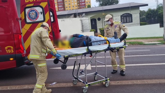 Motociclista fica ferido após acidente entre carro e moto na Av. barão do Rio Branco
