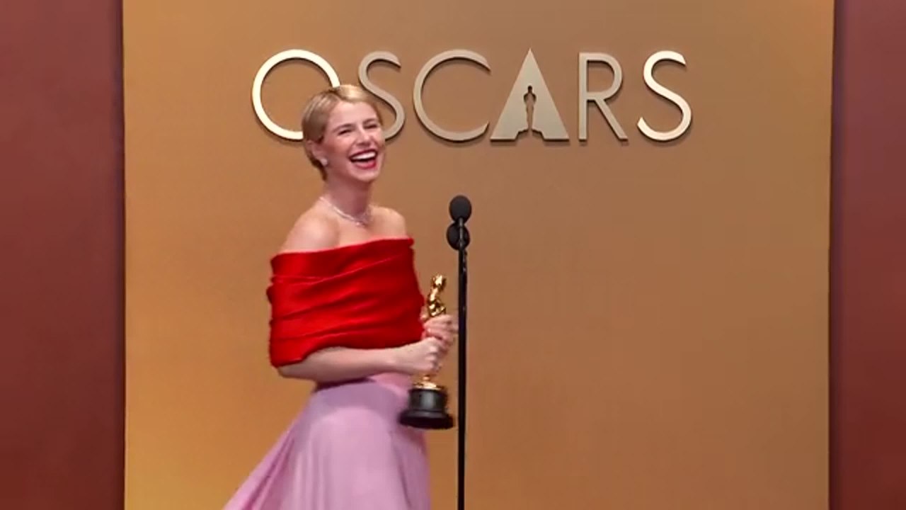 Jessie Buckley On How She Feels On Oscars Day | Press Room Oscars 2026