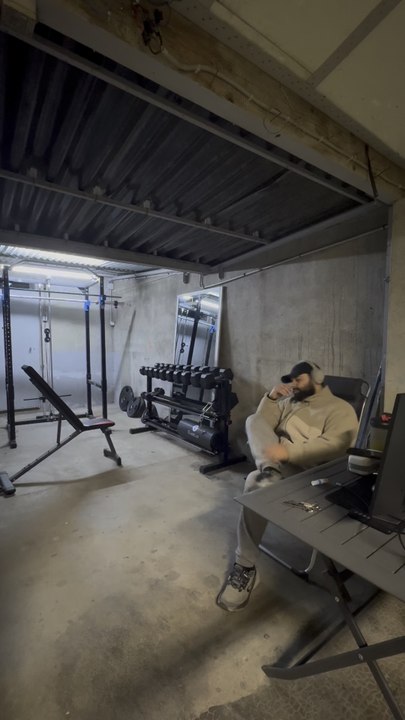 Ne laisse pas les doutes prendre le volant. Ils doivent rester sur le siège passager sinon tu conduis inéluctablement vers l’échec. #citation #motivation #discipline #constance