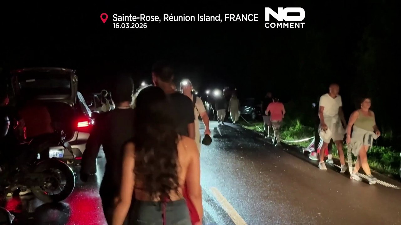 Lavaströme erreichen auf Réunion erstmals seit fast zwanzig Jahren den Ozean