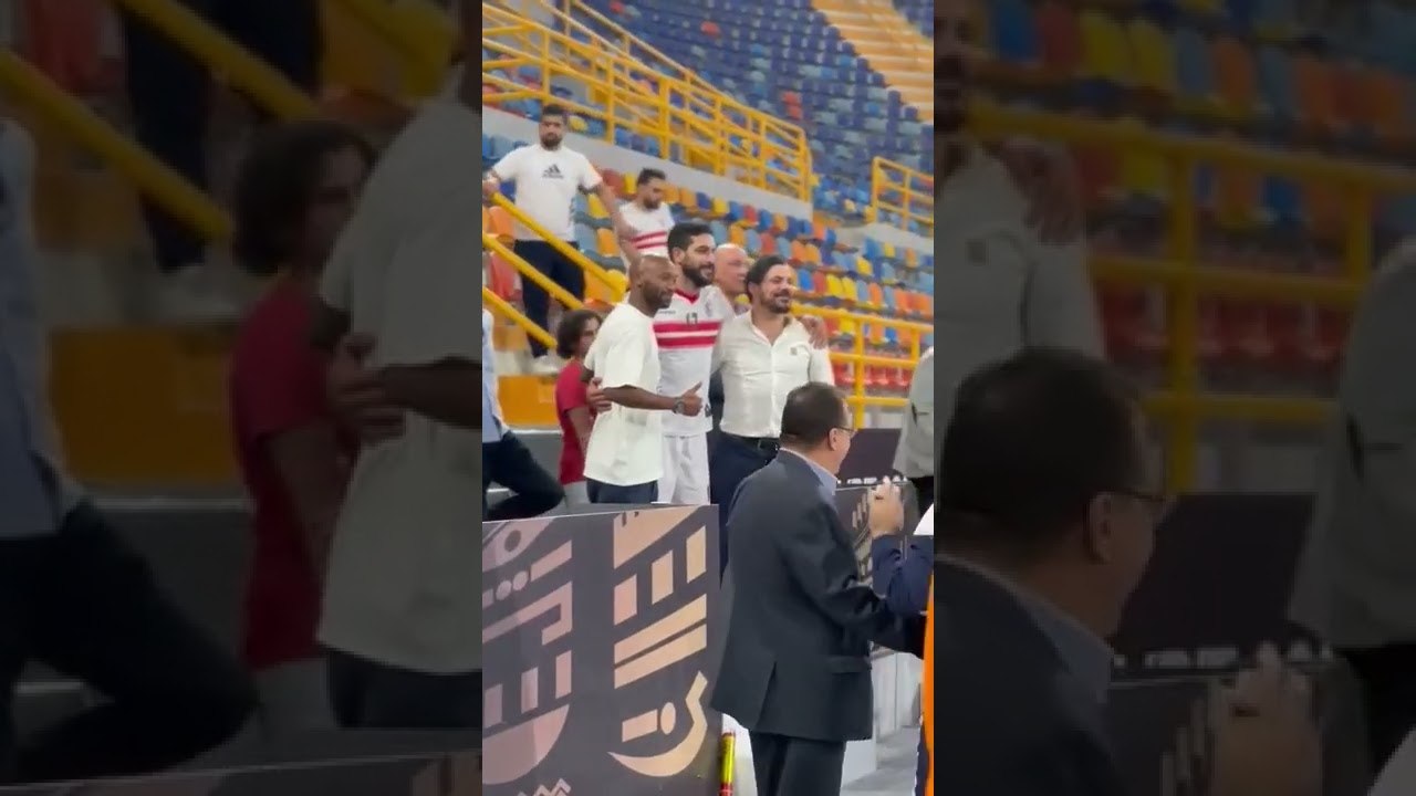 لقطة تذكارية لـ شيكابالا وعمرو زكي مع رضا هيكل بعد تتويج الزمالك بدوري الطائرة