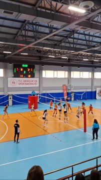 Üçüncü Set - Galatasaray v Beşiktaş - Küçük Kızlar Süper Ligi Final Grubu 7. Hafta