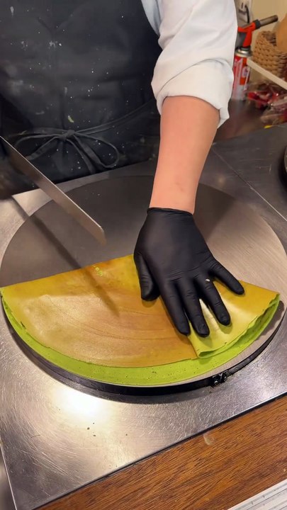 Rich Crispy Matcha Crepe🍵
