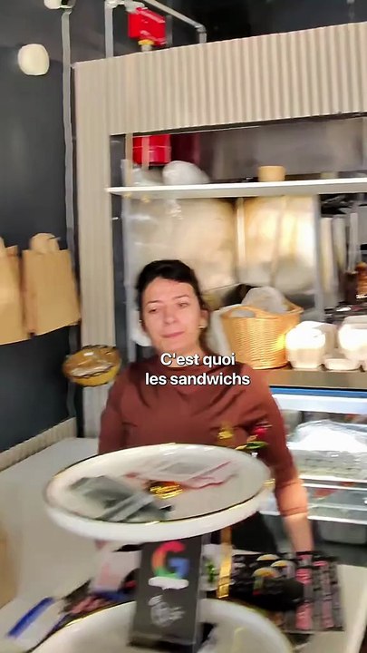 Incroyable réaction : 20 sandwichs commandés et un jackpot de 60$ de pourboire !