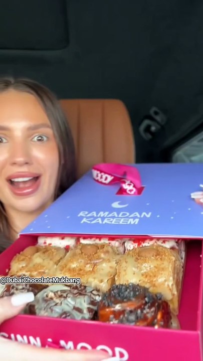 Dubai Chocolate Eating Mukbang