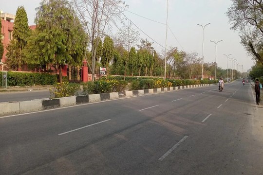 Rajasthan Weather : जयपुर में ठंडी हवाओं से दिन का तापमान में गिरावट, तेज हवाएं चलने की संभावना