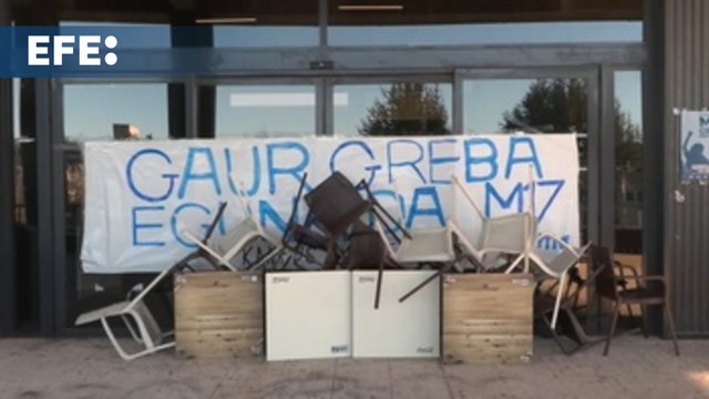 Piquetes y barricadas en la Universidad del País Vasco por la huelga general
