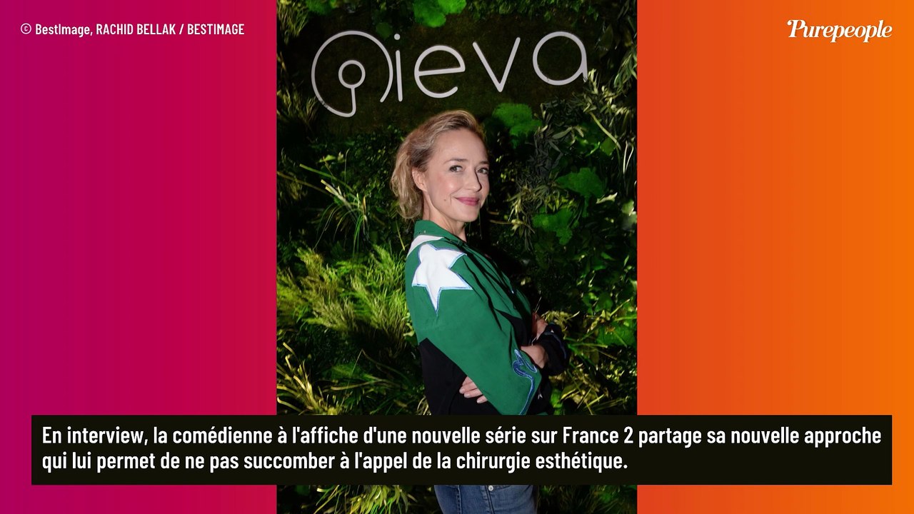 A 53 ans, Hélène de Fougerolles est une adepte de cette méthode anti-âge 100% gratuite