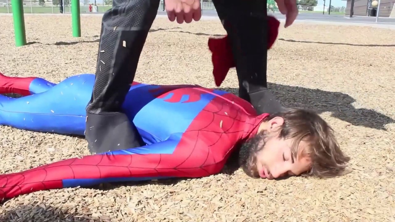 Spiderman vs Batman - Real Life Superhero Battle! Death Match