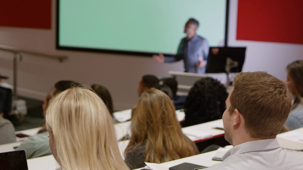 Committee Inquiry Examines UK Student Loan Terms