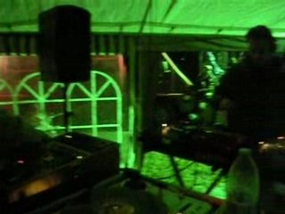 Mix 2 * 2 Platines sur le son  Elektroniktou à Crucey 2008