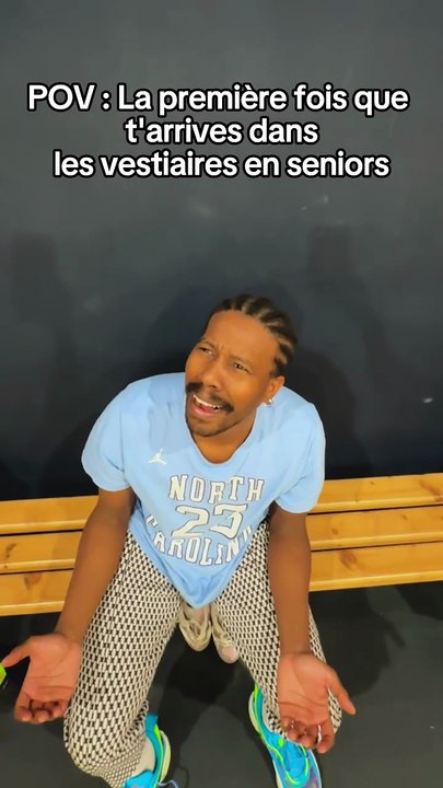 La première fois que t'arrives dans les vestiaires des grands 😭🏀