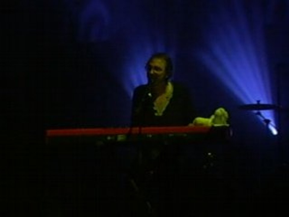 CW 2.o6 à la Cigale. Kissing you