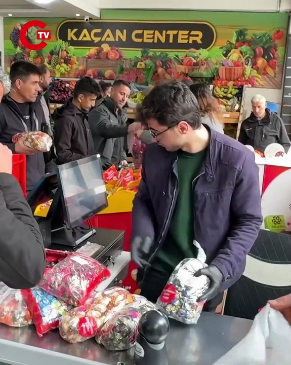 Hakkari'de bayram alışverişi yurttaşın cebini yaktı İhtiyaçları almak istiyorum ama çok pahalı
