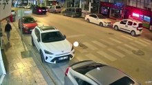 Denizli’de otomobil sürücüsü, tartıştığı motosikletliye çarptı