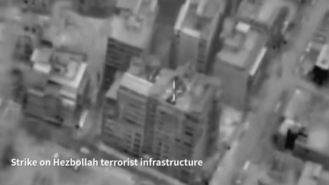 Israele colpisce obiettivi di Hezbollah in Libano: il video dell'Idf